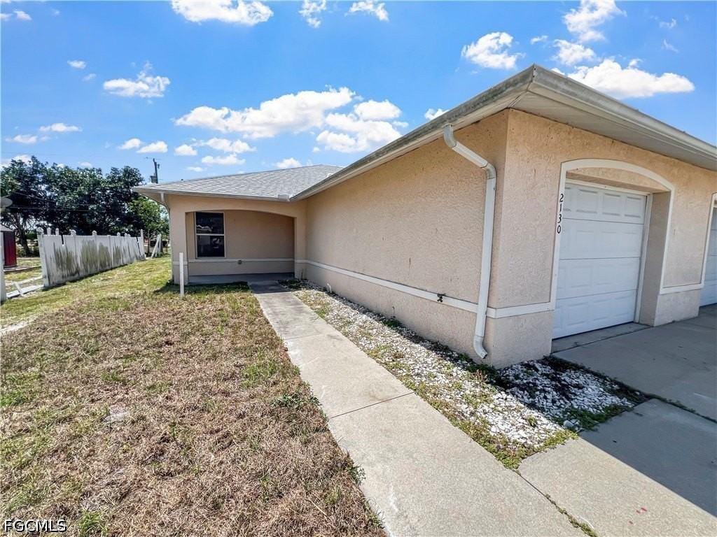 2130 Ne 8th Pl - Photo 5 of 39