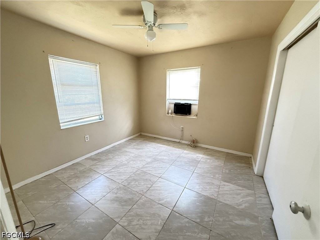 21155 Meehan Ave - Photo 6 of 9