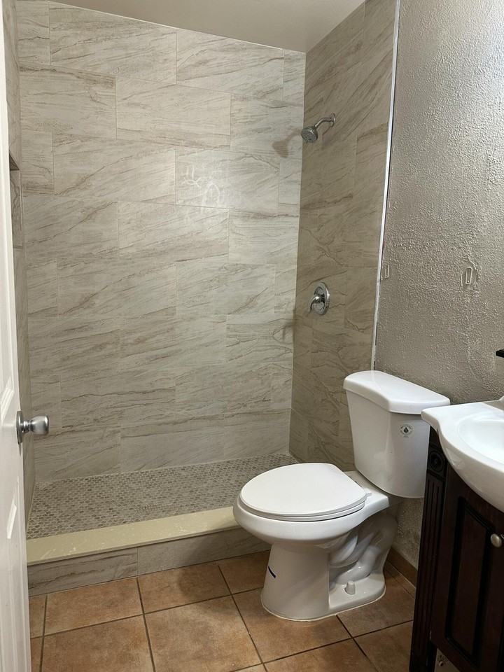 6027 Redlands Rd Nw - Photo 4 of 8