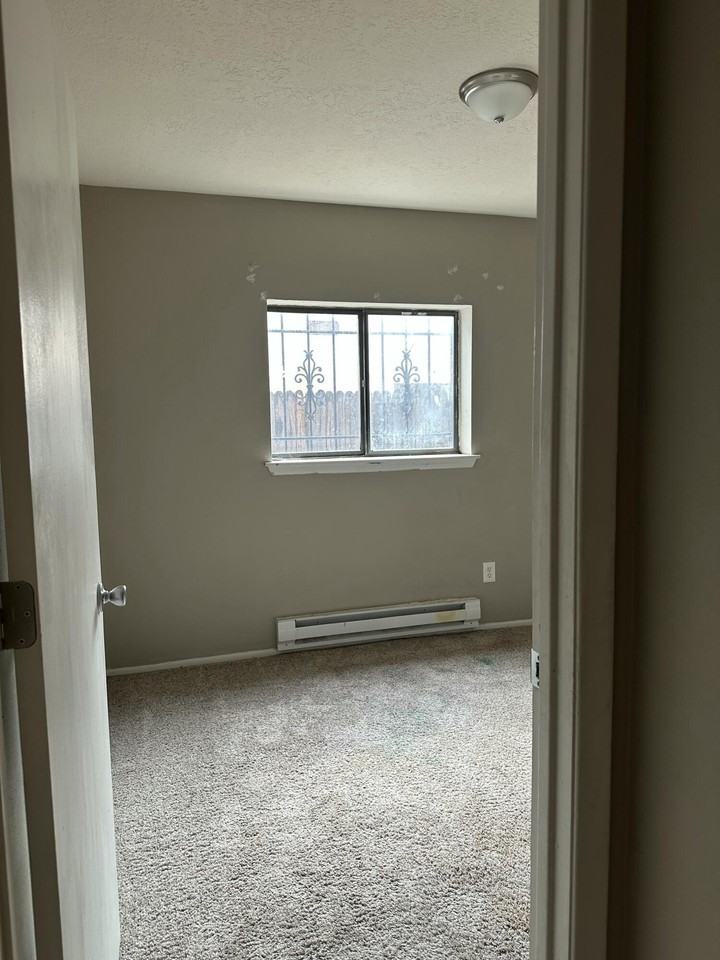 6027 Redlands Rd Nw - Photo 6 of 8