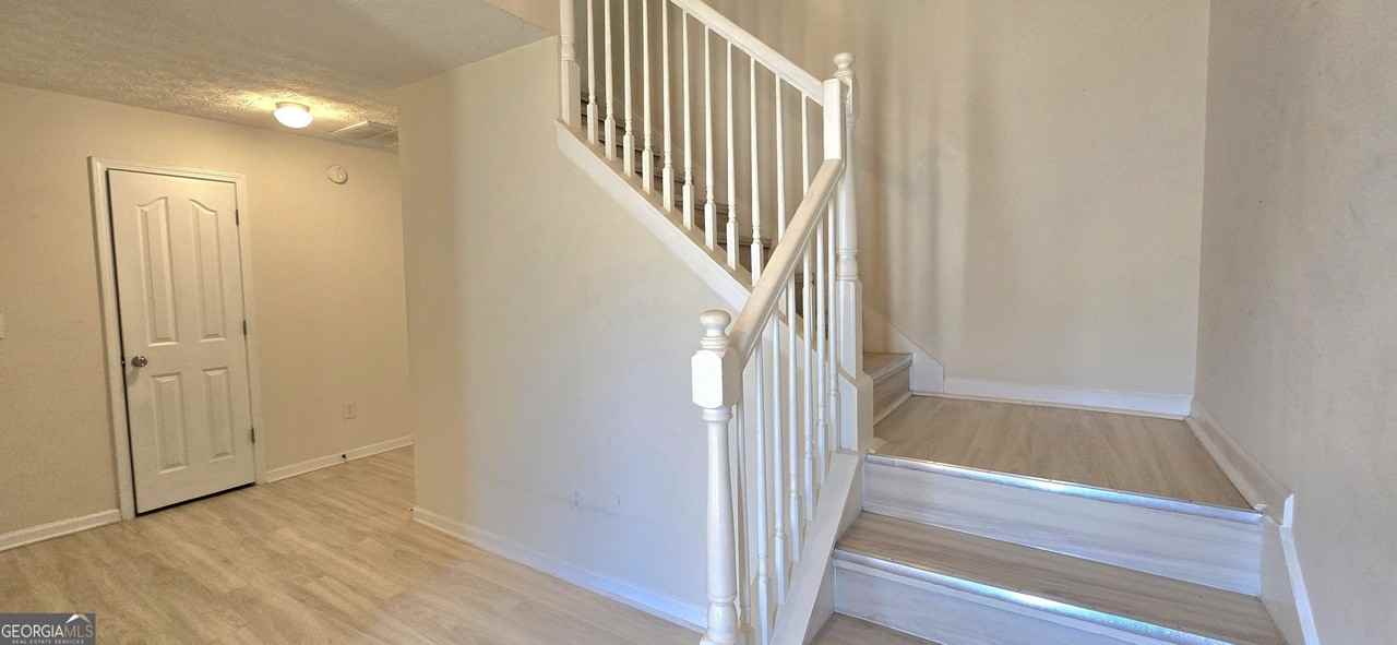 43 Churchill Park Dr - Photo 7 of 45