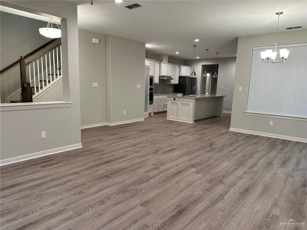 1313 Xavier Ave - Photo 7 of 27