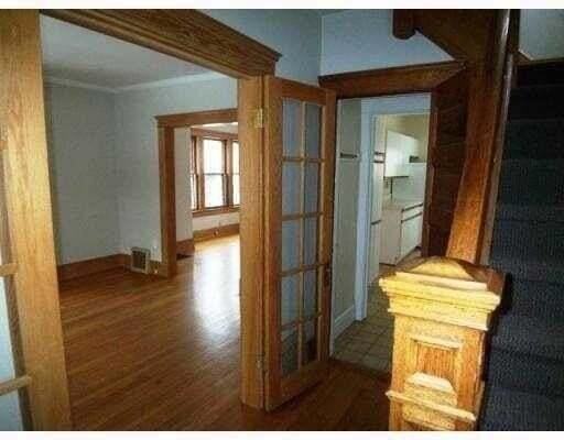 112 E Davis Ave - Photo 4 of 10