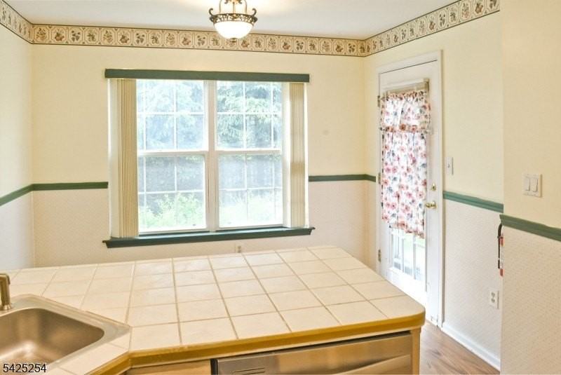 61 Washington Ct - Photo 5 of 25