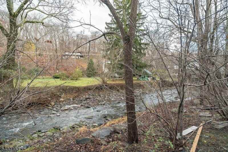 21 Rock Creek Woods Dr - Photo 7 of 30