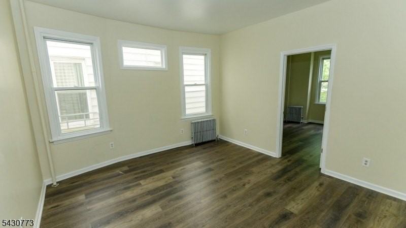 428 Avon Ave - Photo 5 of 18