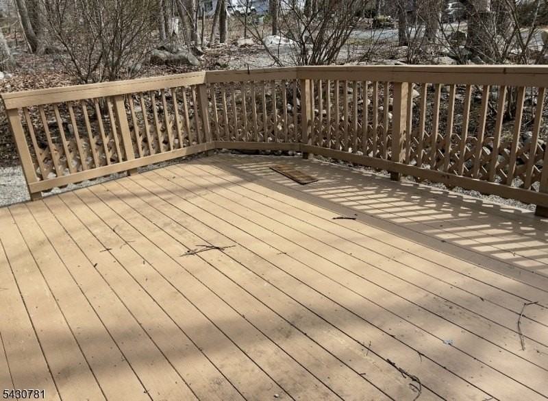 21 Spring Ave - Photo 5 of 7