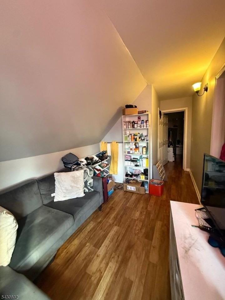 15 Hayes Ave - Photo 5 of 8