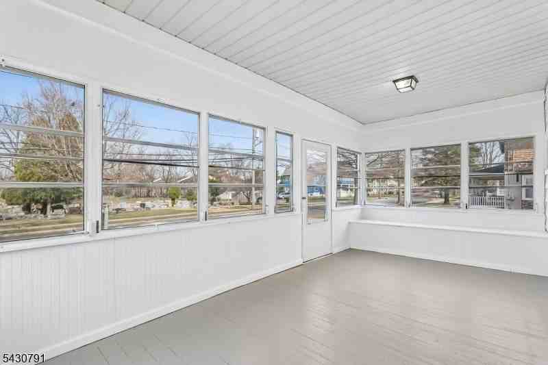 171 S Bridge St #1 - Photo 4 of 20