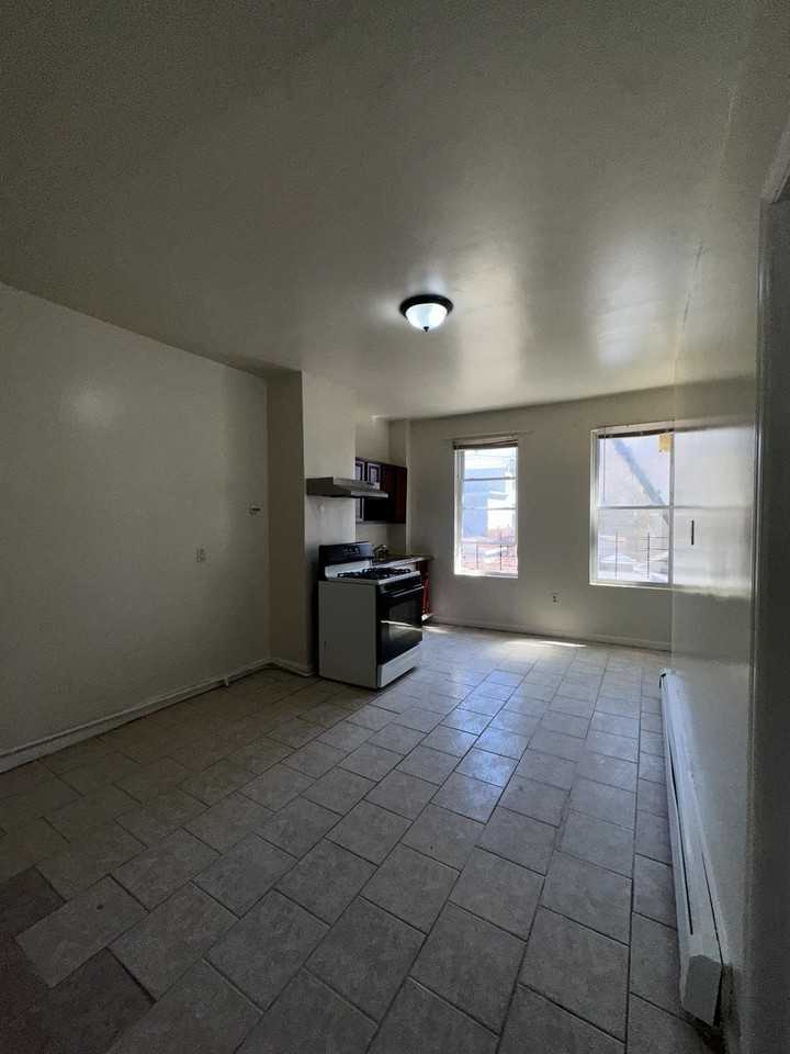 62 Wales Ave #2 - Photo 6 of 10