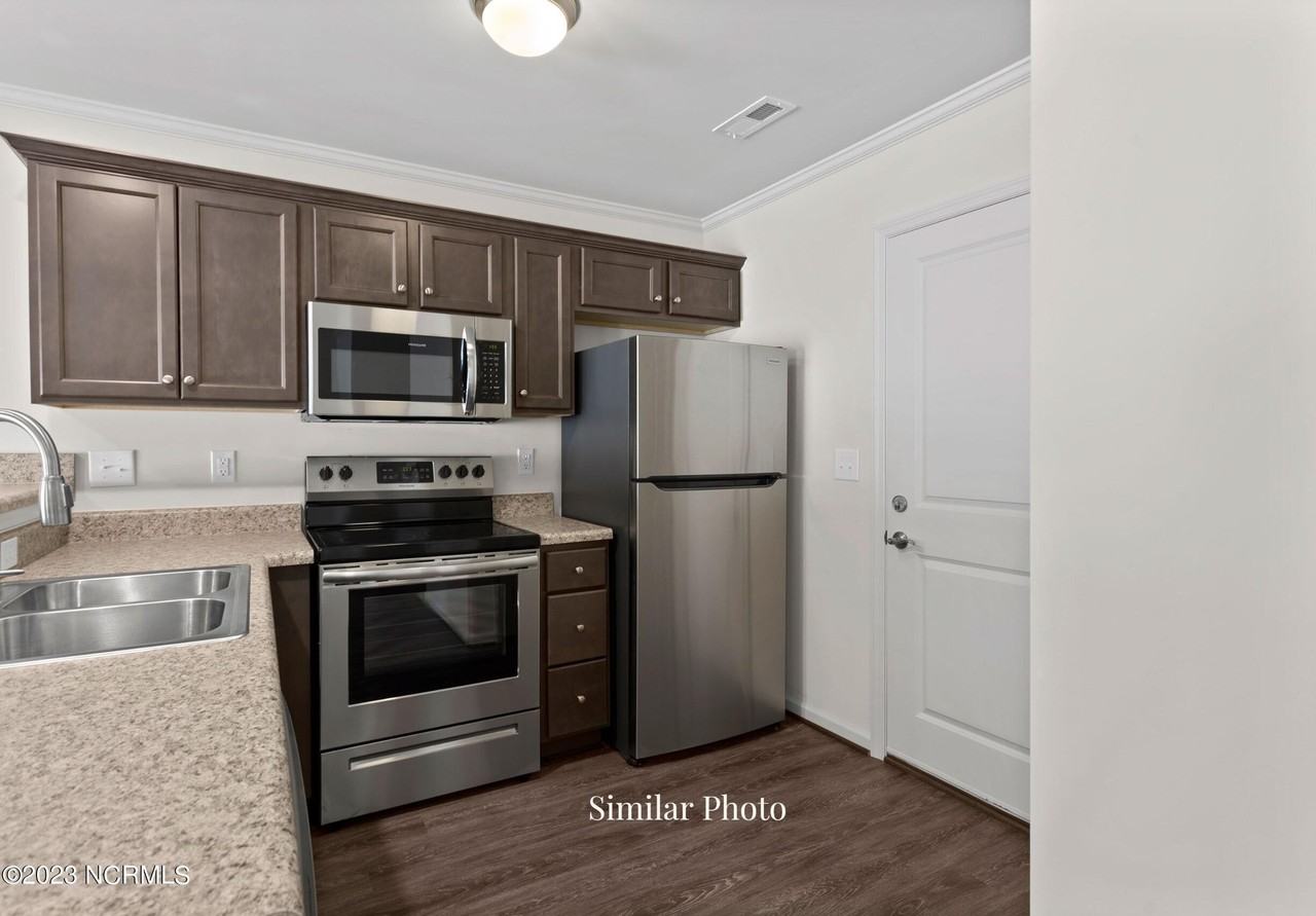 217 Boyington Place Rd - Photo 3 of 6