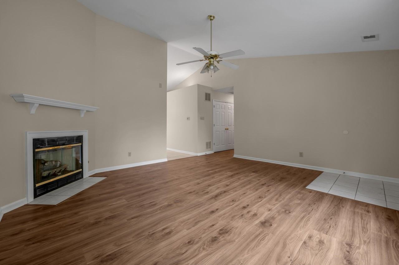 2347 Stonewood Ln - Photo 6 of 23