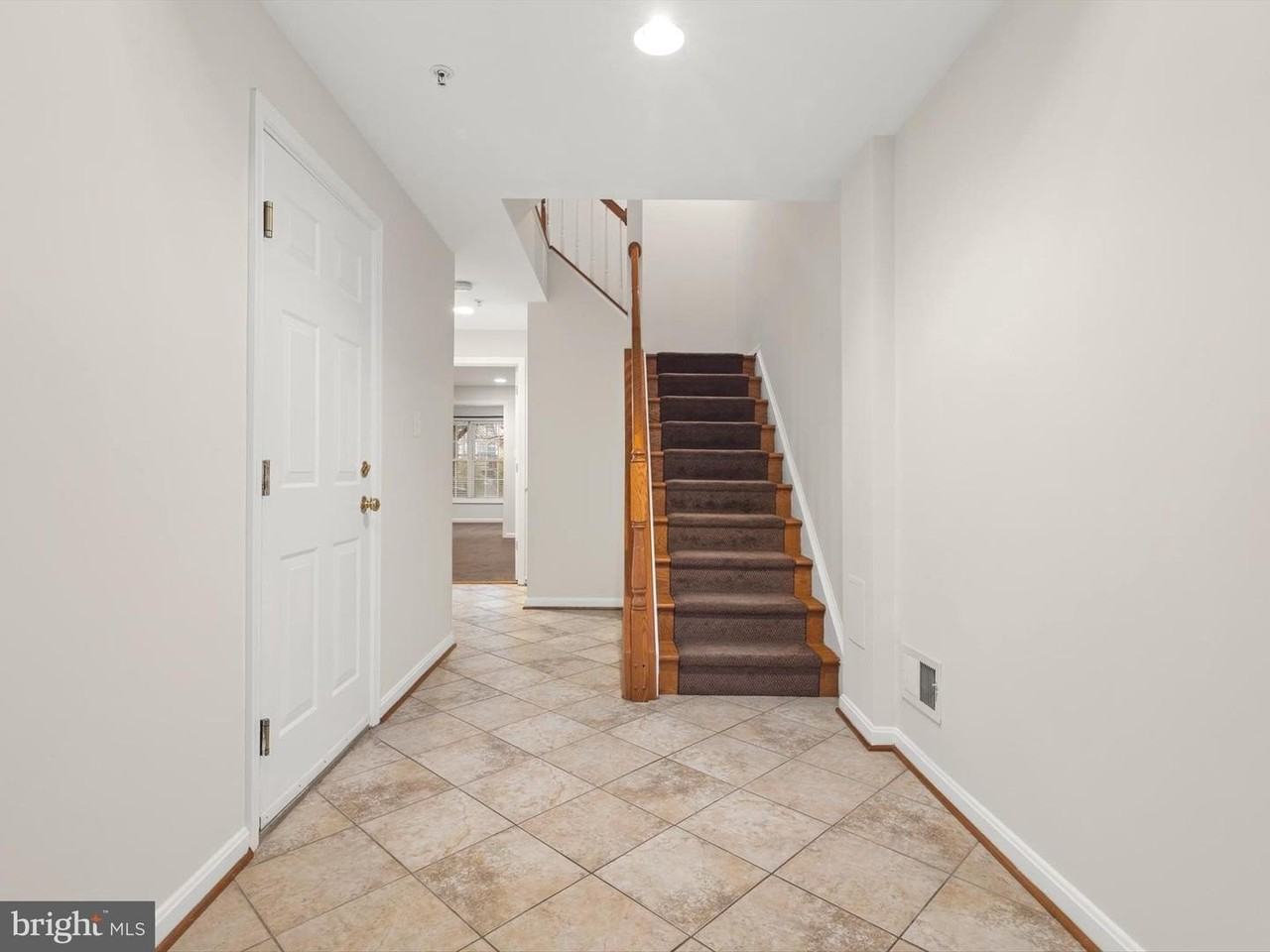 2807 Cornet Ct - Photo 2 of 44