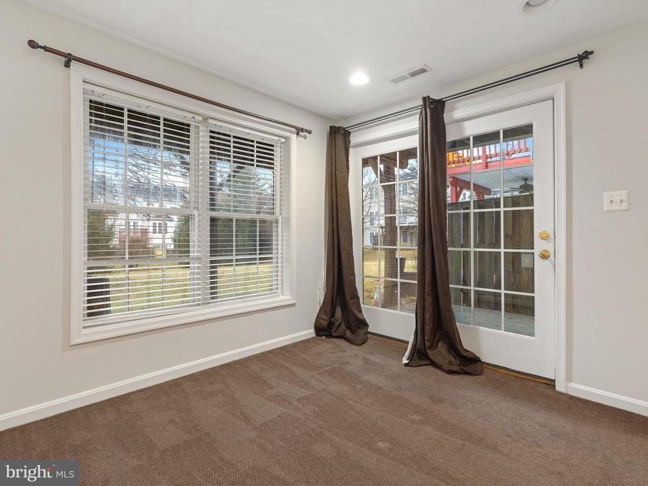 2807 Cornet Ct - Photo 4 of 44
