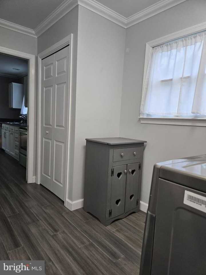 403 Victoria Way - Photo 6 of 14
