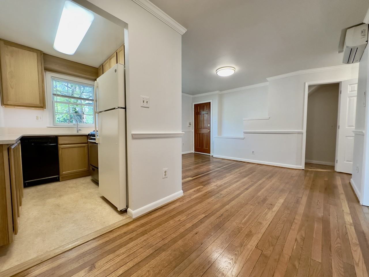910 Jefferson St #2 - Photo 5 of 23