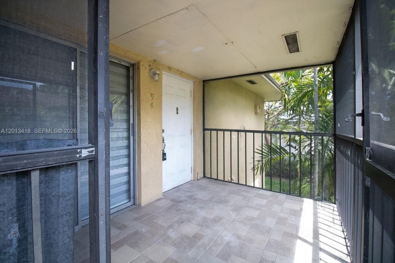 15629 Sw 73rd Ct #9-4 - Photo 7 of 28