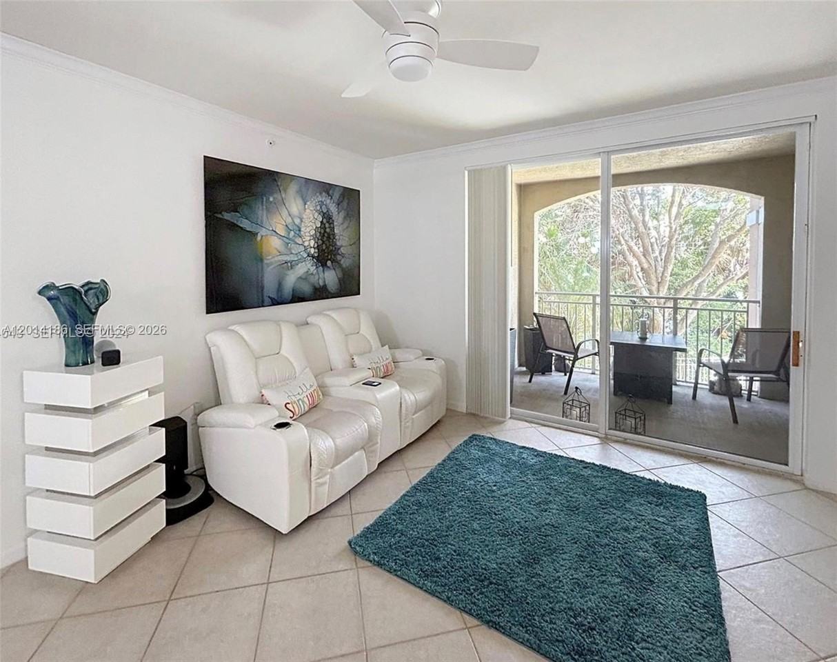 6533 Emerald Dunes Dr #208 - Photo 3 of 19