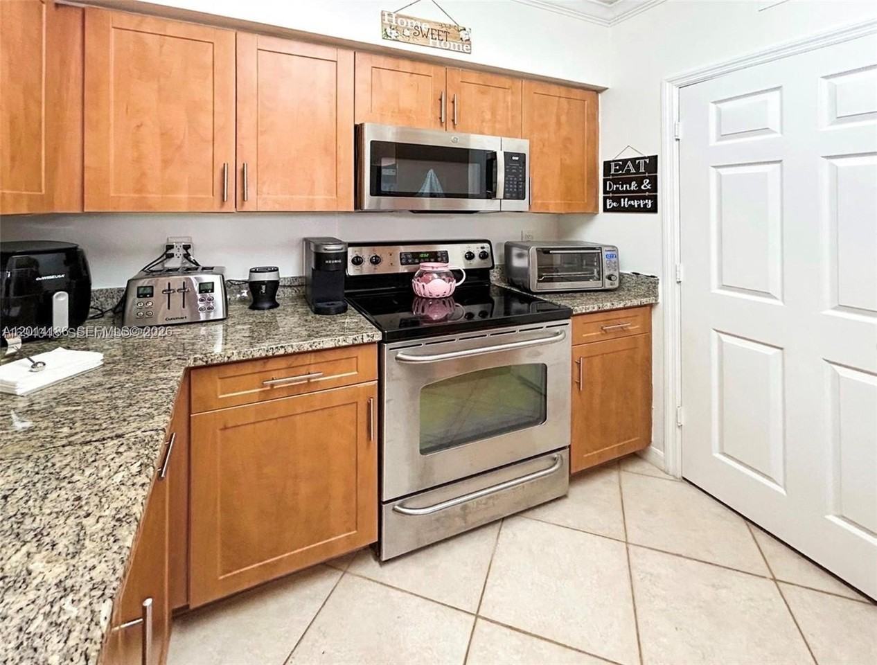 6533 Emerald Dunes Dr #208 - Photo 6 of 19
