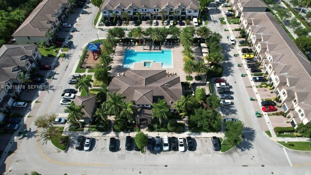 11540 Sw 151st Ave - Photo 4 of 32