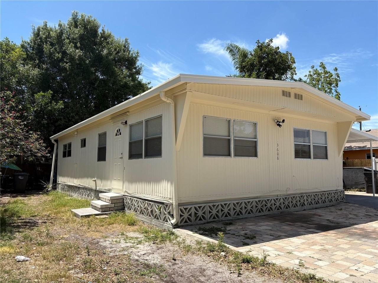 3608 16th St W - Photo 2 of 35