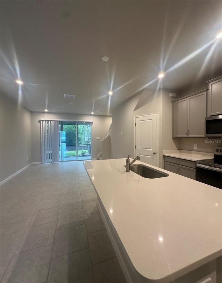 1138 Creek Valley Ct - Photo 2 of 19