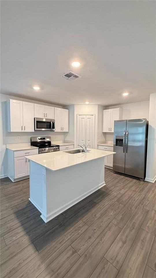 7177 Sw 92nd St - Photo 3 of 25