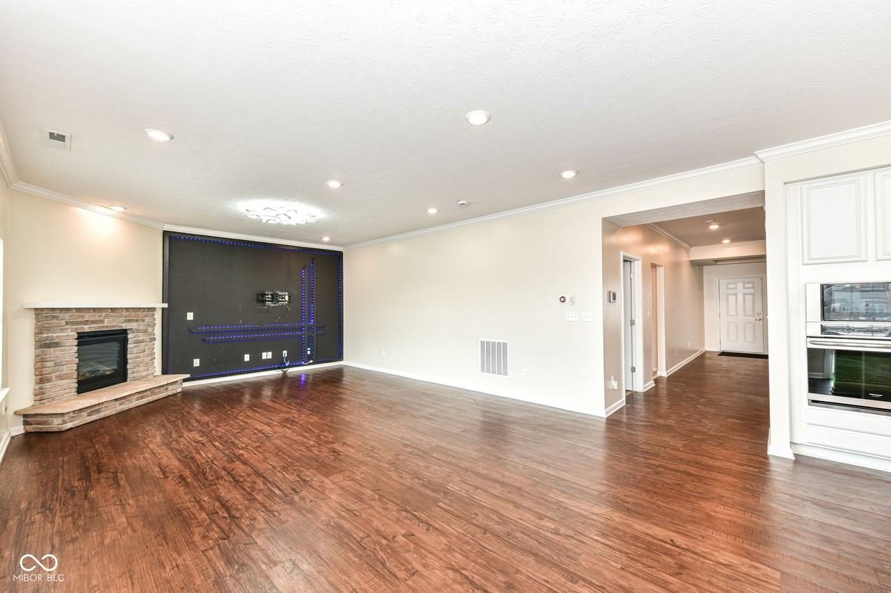 5825 Sheffield Ln - Photo 7 of 32
