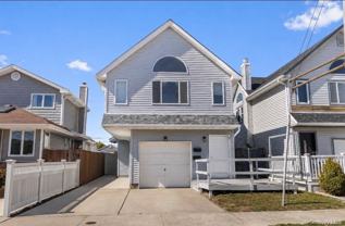 715 E Walnut St #UPPER - Photo 1 of 1