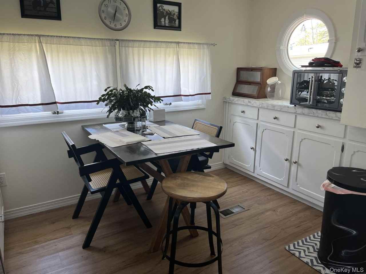 525 Riverleigh Ave #C8 - Photo 4 of 11