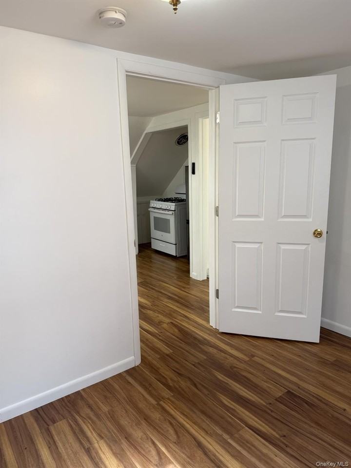 13 Cedarwood Dr - Photo 7 of 11