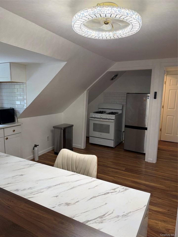 13 Cedarwood Dr - Photo 4 of 11