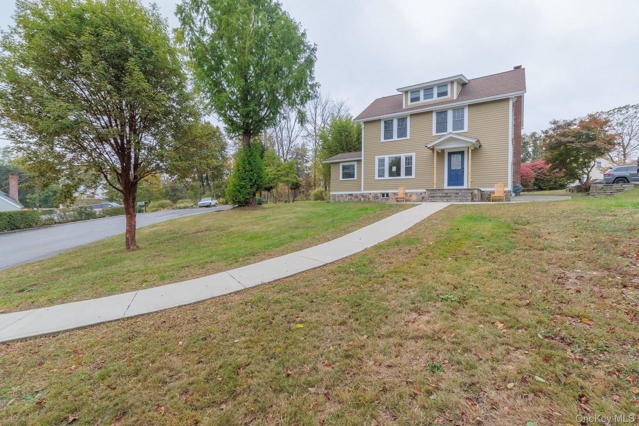 5 Circle Dr - Photo 2 of 38
