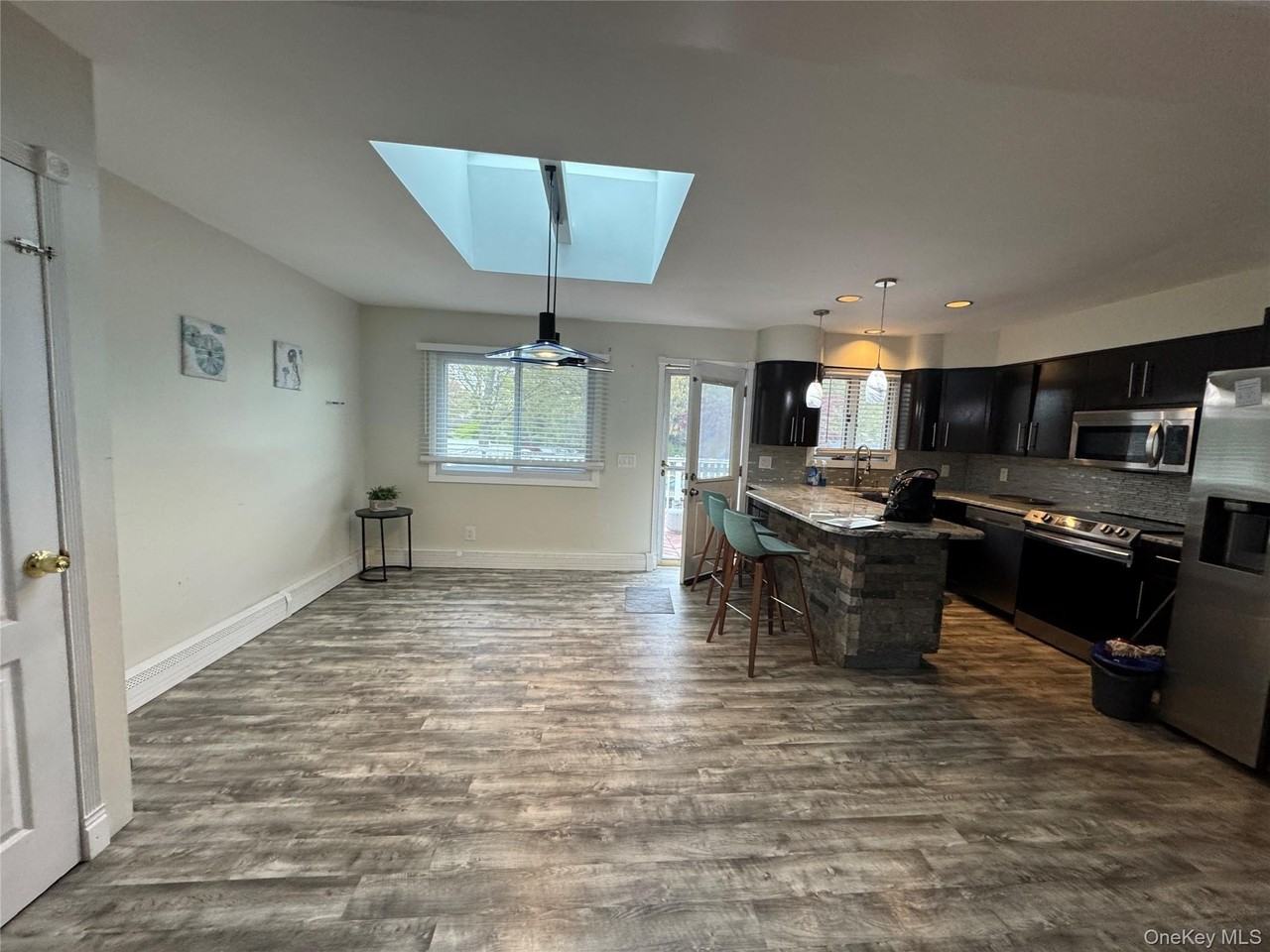 11 Oak Pl - Photo 3 of 10