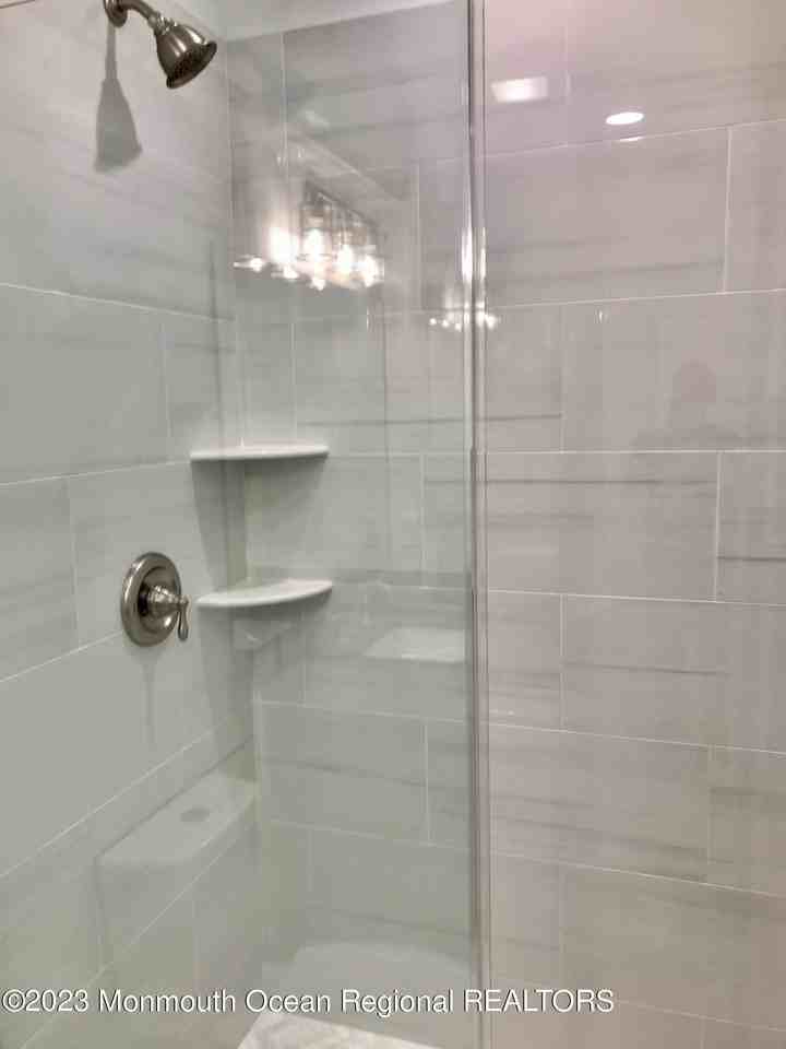 103 Magee Ave - Photo 4 of 14