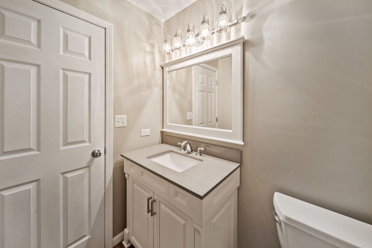 1502 Carrol Ct - Photo 7 of 14