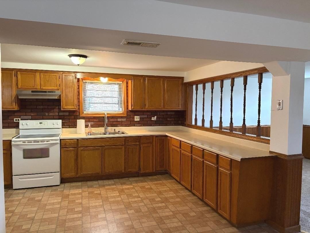 5347 W 53rd Pl #G - Photo 4 of 12