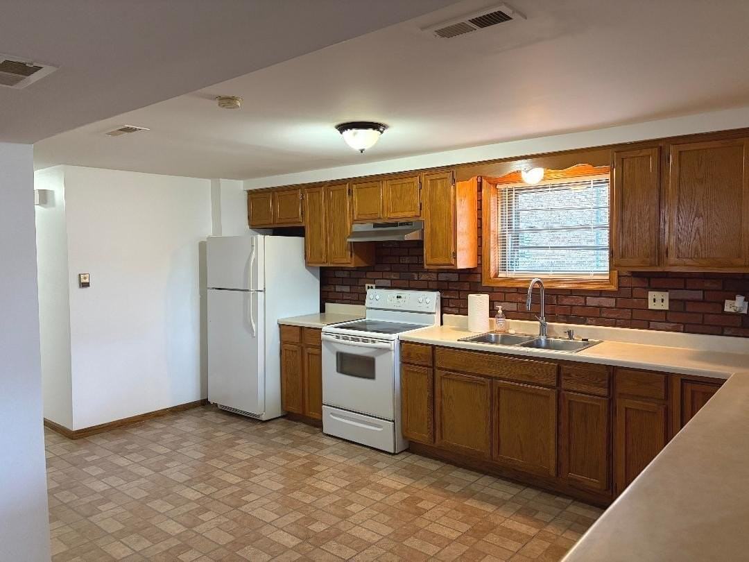 5347 W 53rd Pl #G - Photo 6 of 12