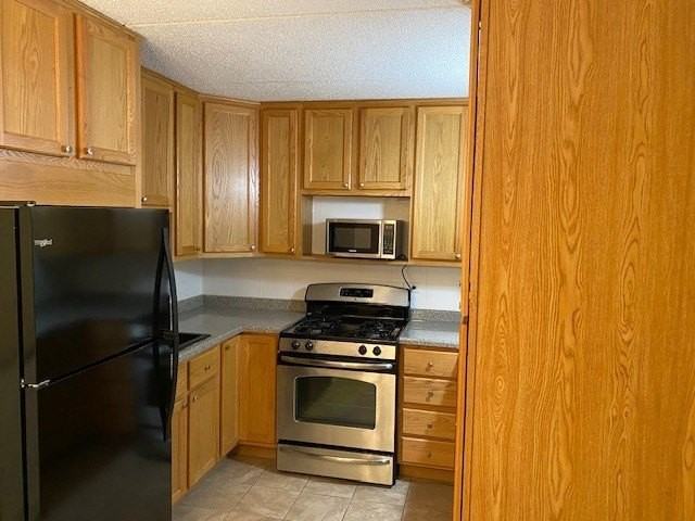 5S066 Pebblewood Ln #A3 - Photo 4 of 19