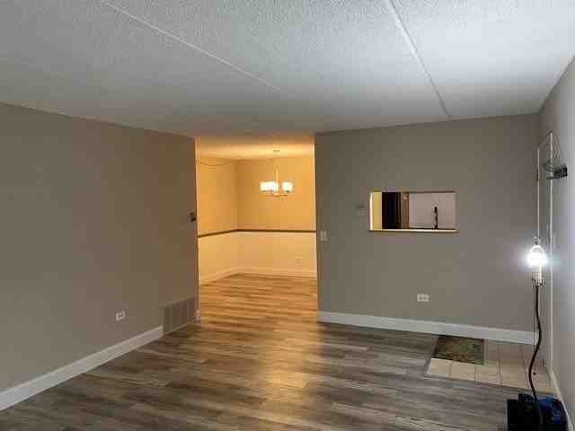 5S066 Pebblewood Ln #A3 - Photo 7 of 19