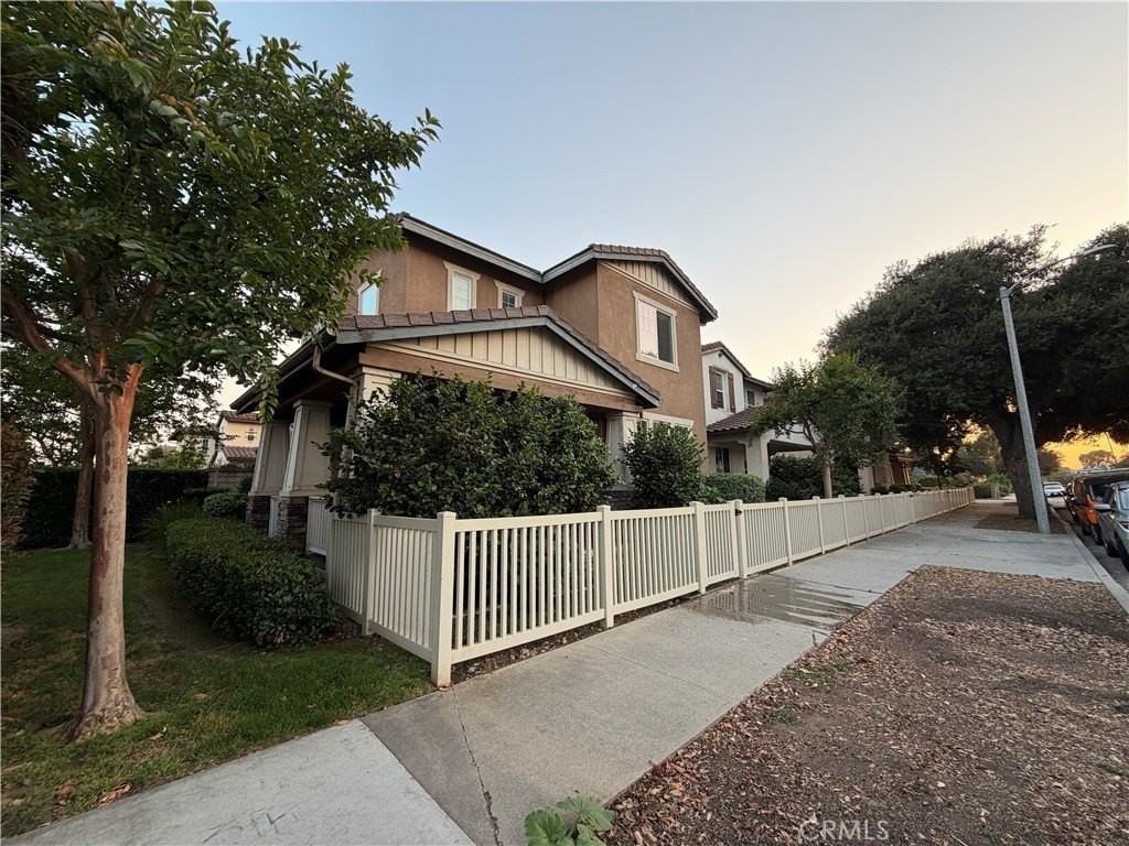 167 W Arbor Ct - Photo 2 of 20