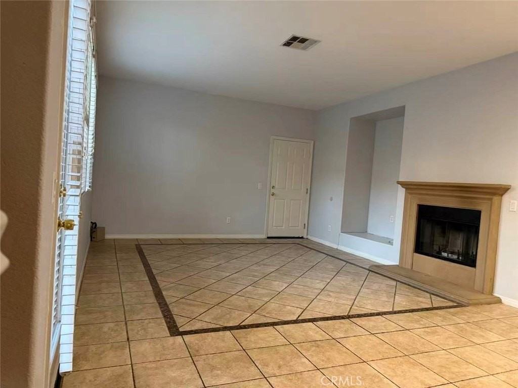 167 W Arbor Ct - Photo 4 of 20