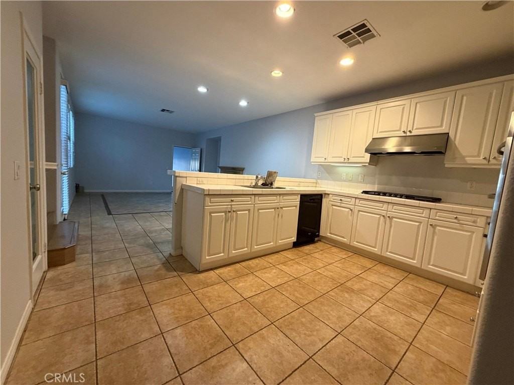 167 W Arbor Ct - Photo 5 of 20