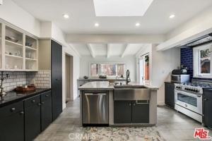 featured image of 11905 Hartsook St