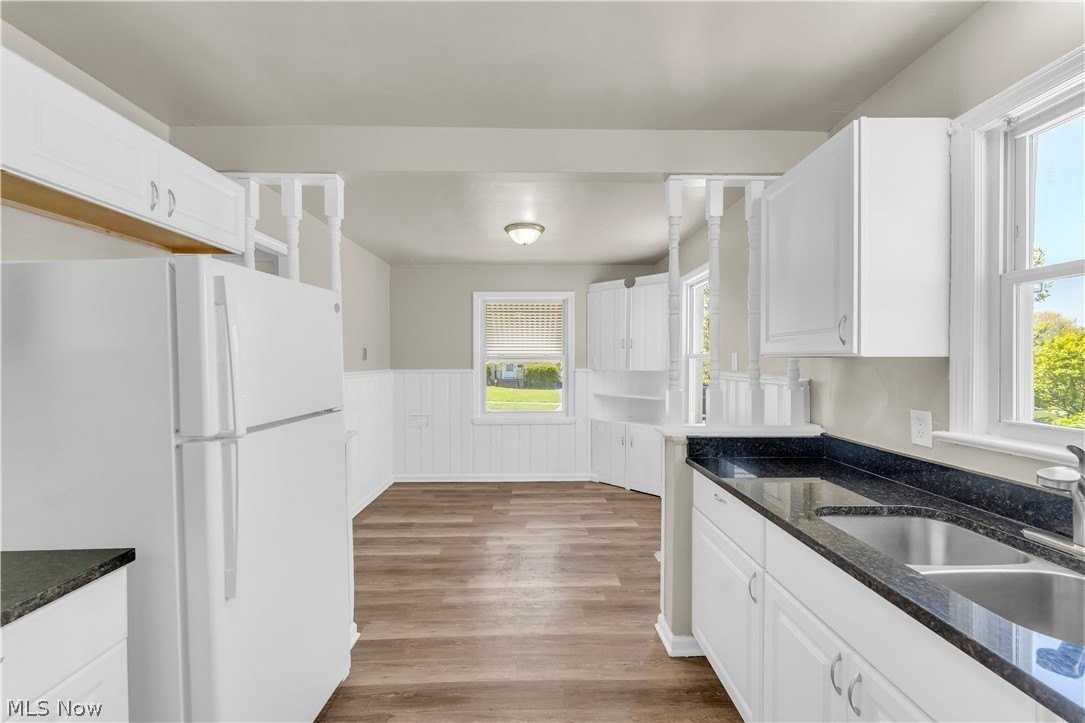 14205 Corridon Ave - Photo 7 of 25