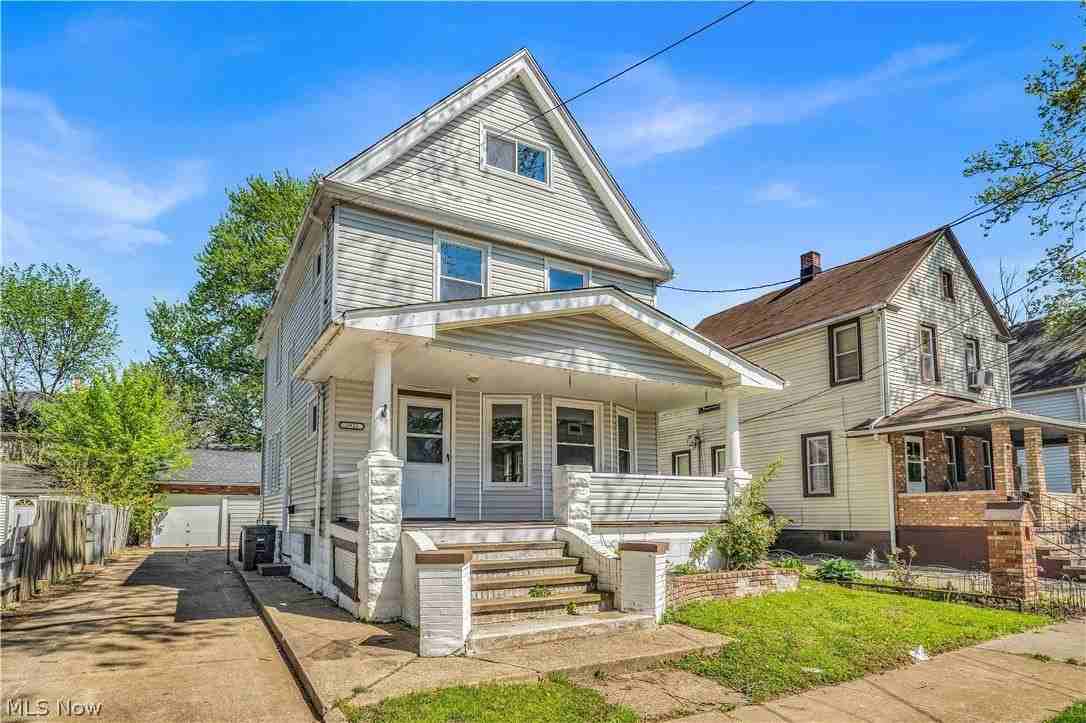 3921 W 21st St - Photo 2 of 21