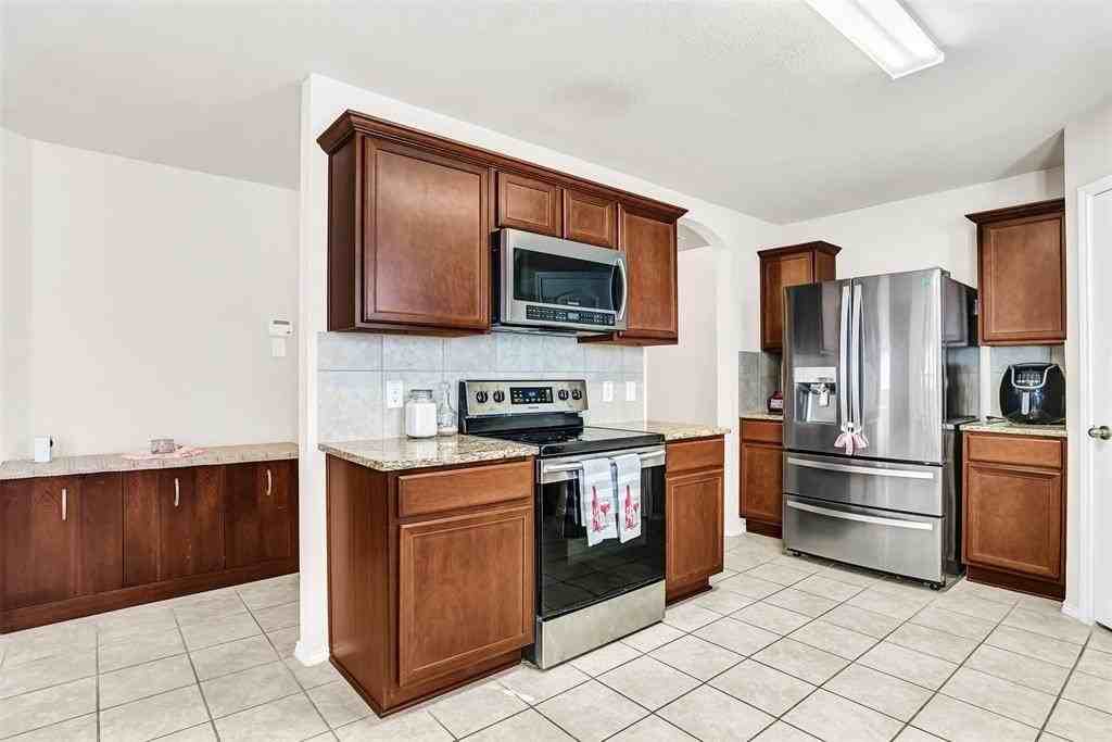 1201 Jasper Xing - Photo 6 of 39