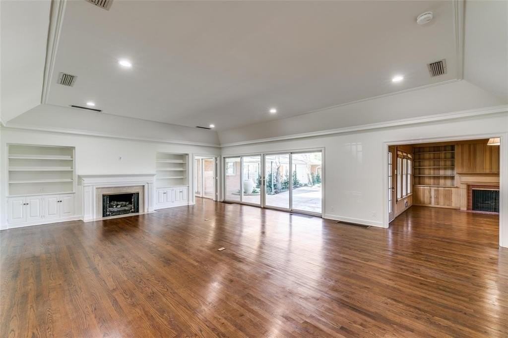 5543 Winston Ct - Photo 3 of 25