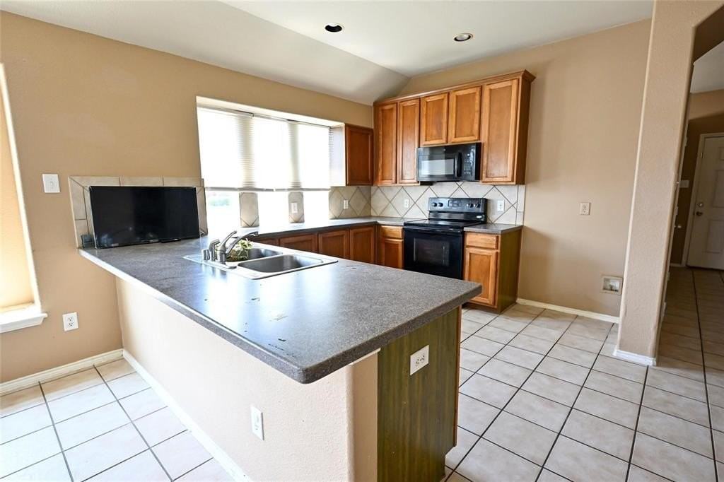 13520 Valley Mills Dr - Photo 7 of 18
