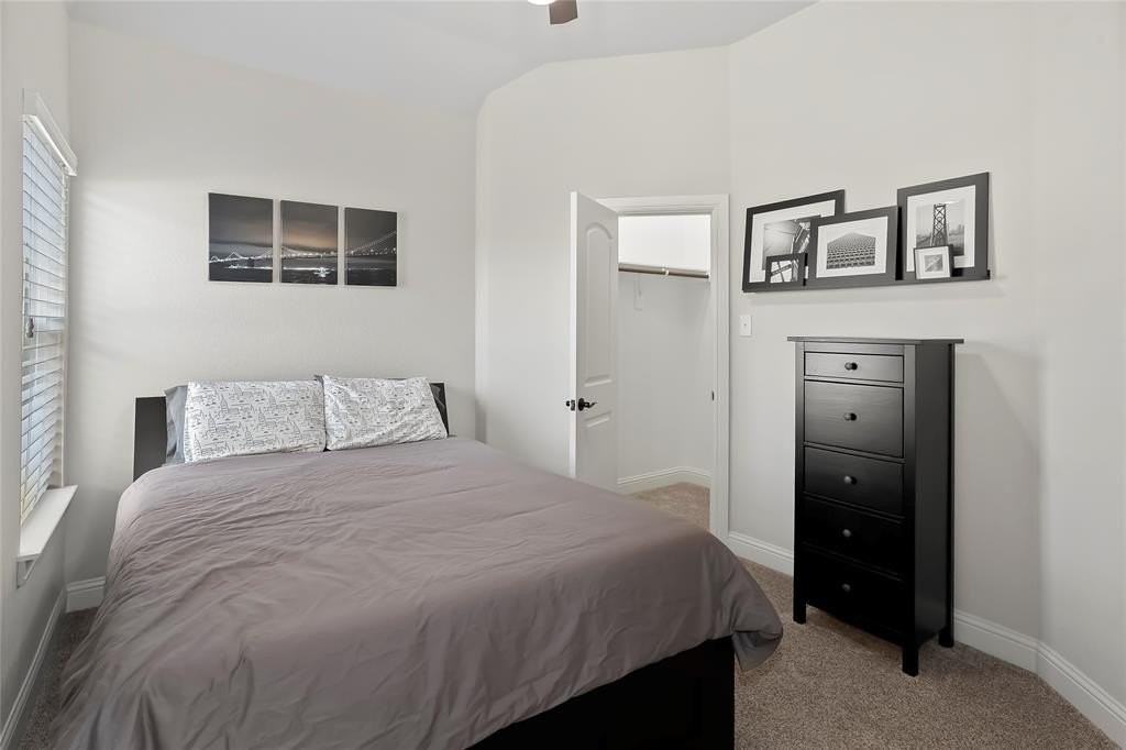 600 Sierra Ave - Photo 2 of 40